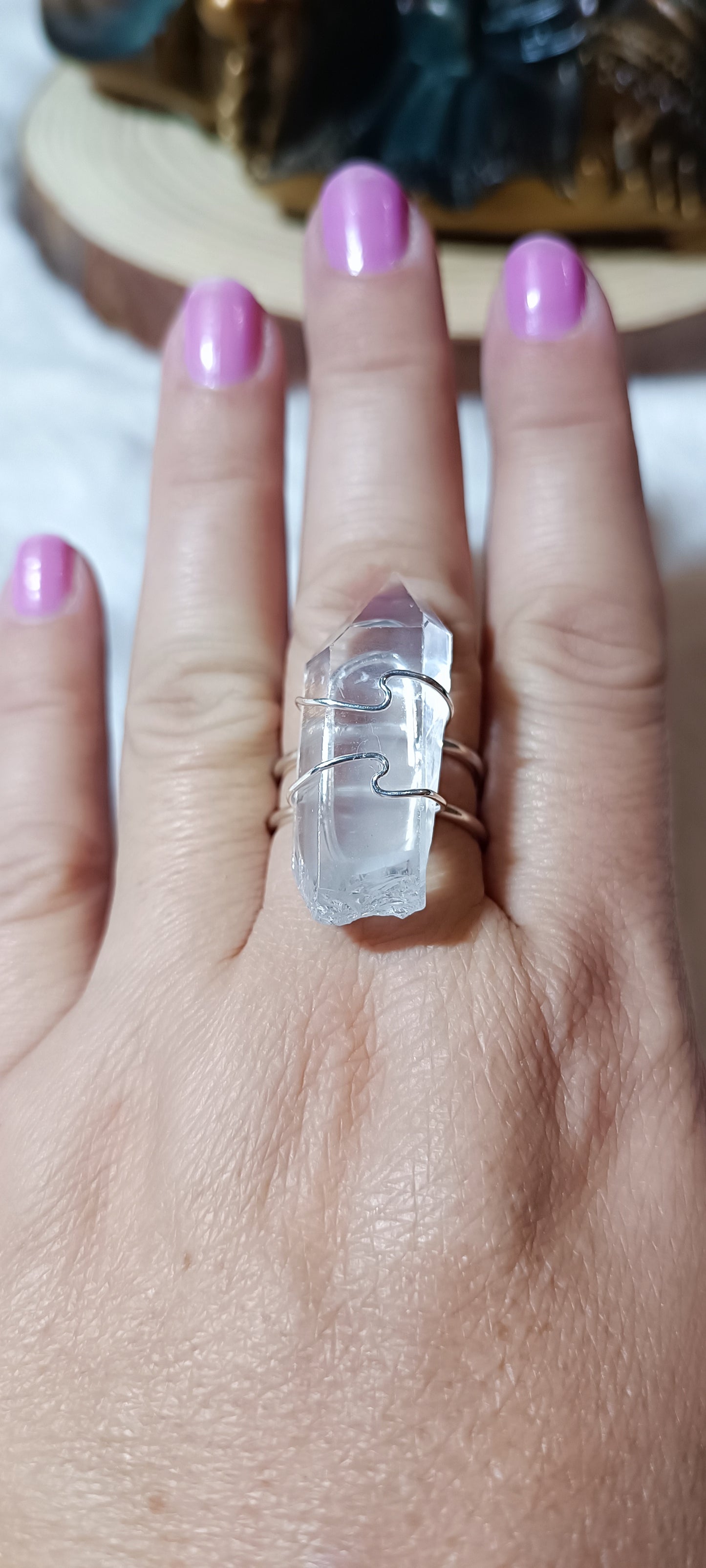 Anillo de Punta de Cuarzo Cristal de Roca