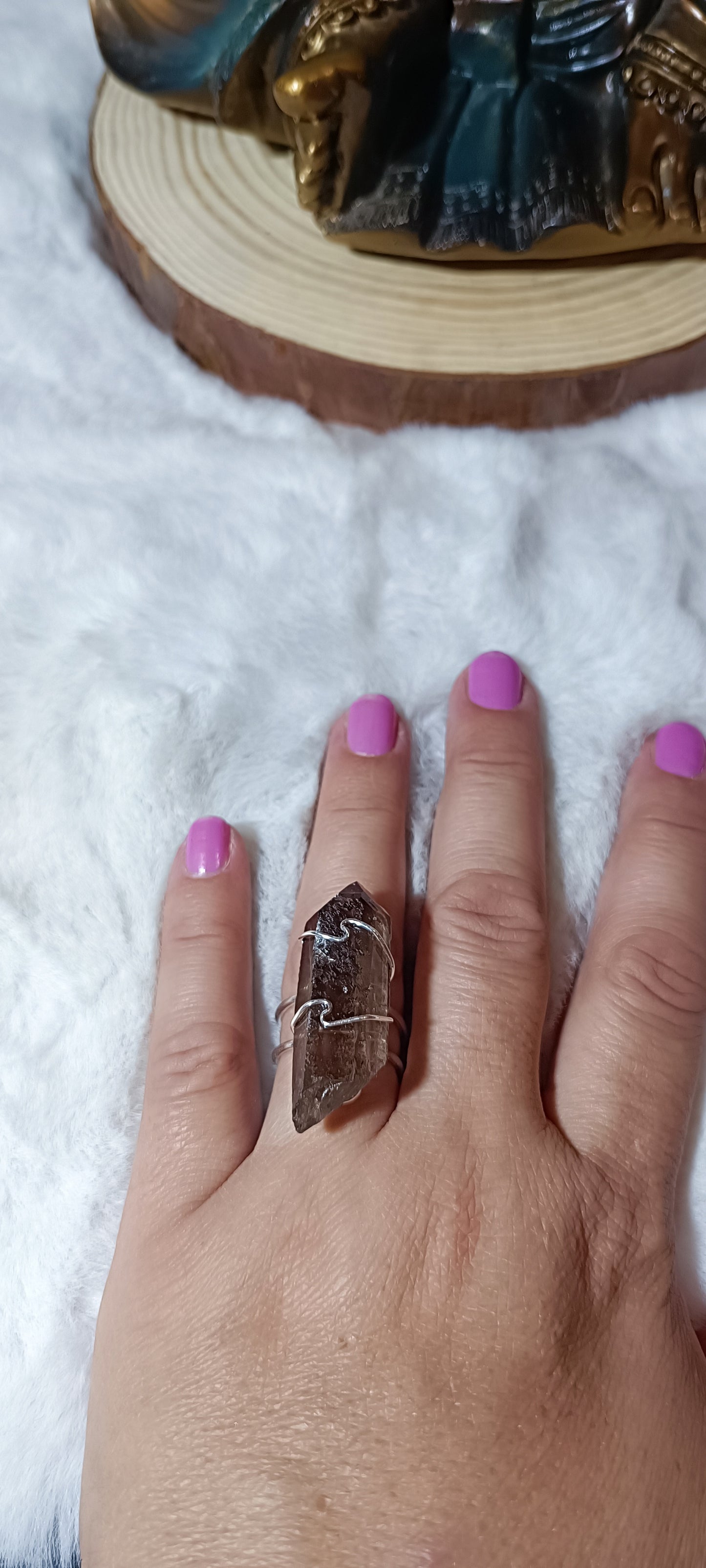 Anillo de Punta de Cuarzo Ahumado
