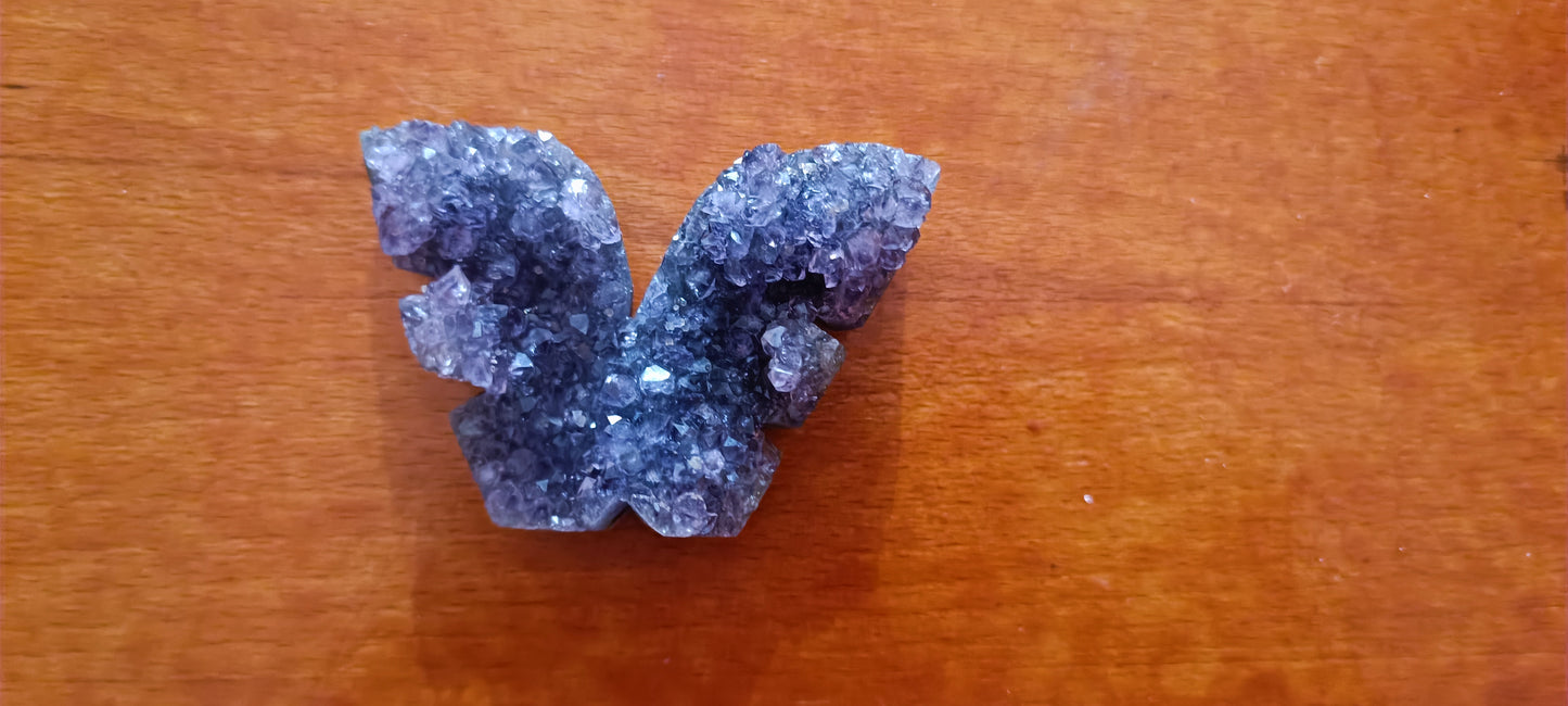 Drusa de Amatista forma de Mariposa.